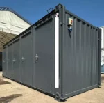 Sanitärcontainer 6 m × 2,4 m – 5 Separate Kabinen – WC & Waschbecken – Bild 4