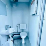 Neuer Mobiler Sanitärblock – 1,5 × 1,5 m – WC, Waschbecken, Boiler – Bild 4