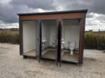 Neuer Sanitärpavillon – 3 Separate Kabinen, WC, Urinal, Waschbecken – Bild 5
